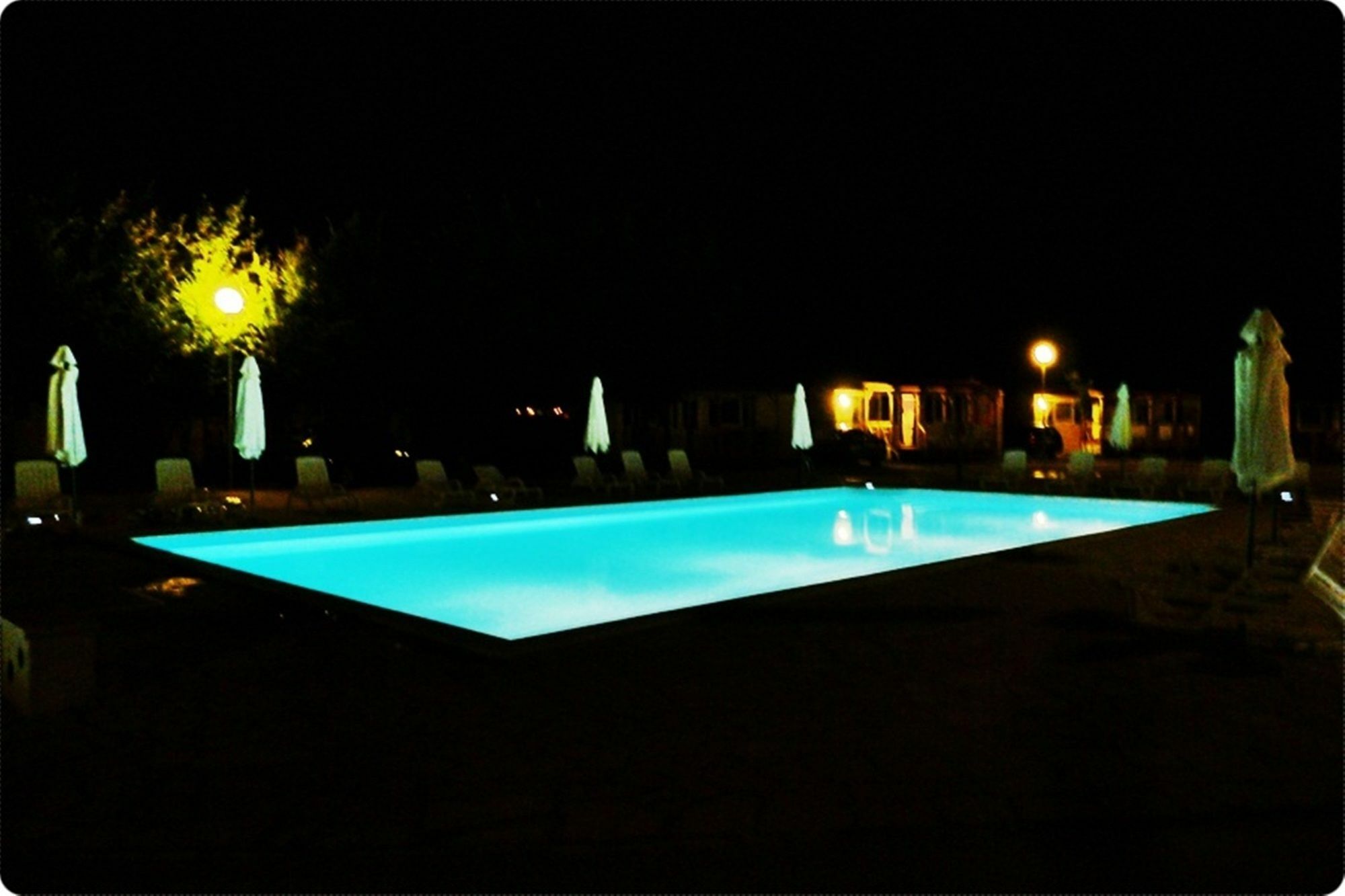 โมไบล์ โฮม เปรอส Hotel ซาตอน ภายนอก รูปภาพ